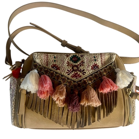 Bohemian Tassel Crossbody Bag - Picture 2 of 13